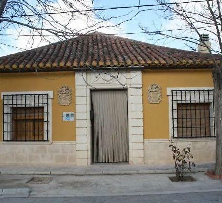 Estacion de Chinchilla Los Ferroviarios מראה חיצוני תמונה